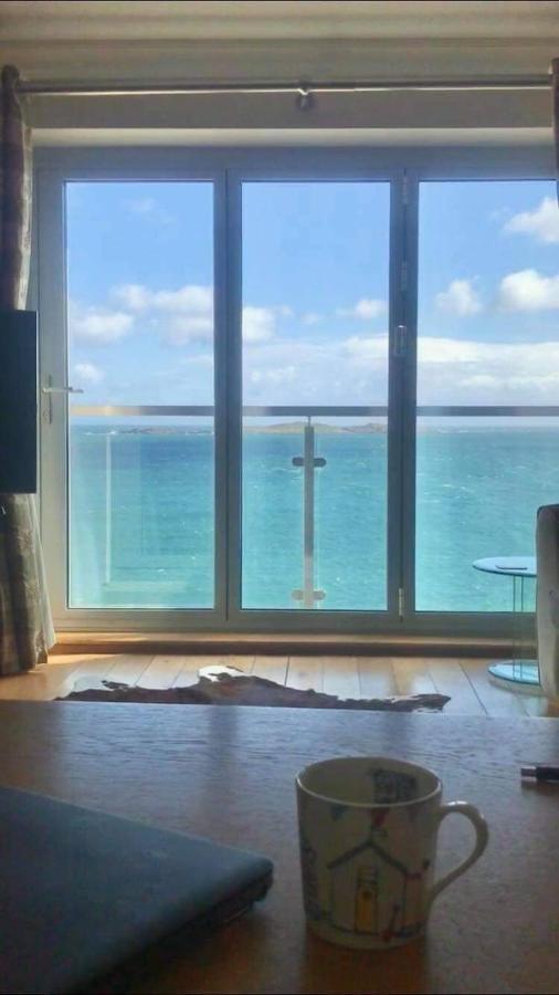 Blue Pool View Apartment พอร์ตรัช ภายนอก รูปภาพ