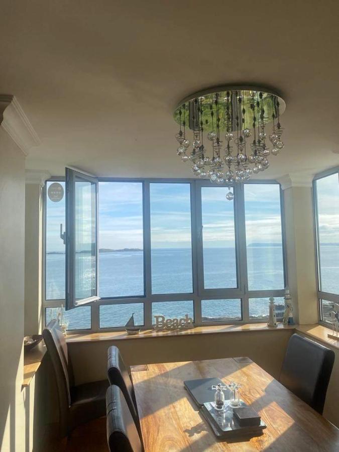 Blue Pool View Apartment พอร์ตรัช ภายนอก รูปภาพ