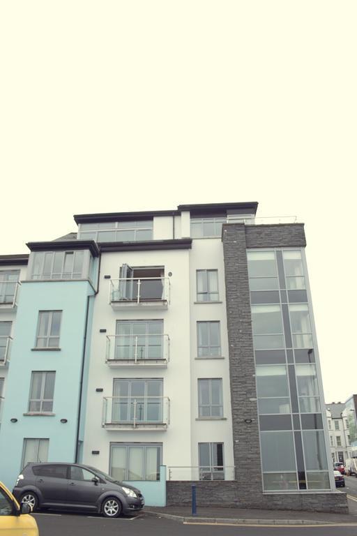Blue Pool View Apartment พอร์ตรัช ภายนอก รูปภาพ