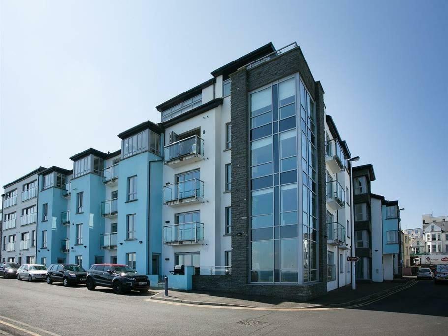 Blue Pool View Apartment พอร์ตรัช ภายนอก รูปภาพ
